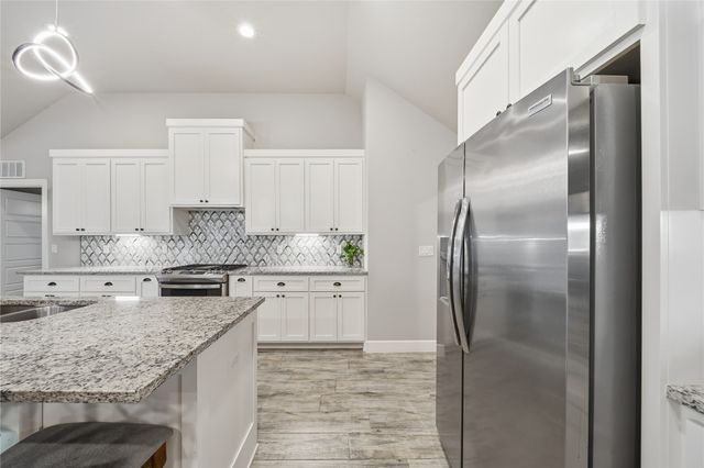 803 E Jacksonville Street, Broken Arrow, OK 74012