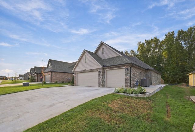 803 E Jacksonville Street, Broken Arrow, OK 74012