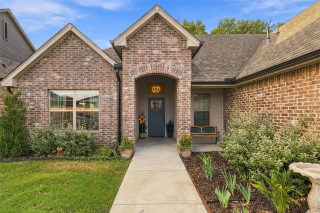 803 E Jacksonville Street, Broken Arrow, OK 74012