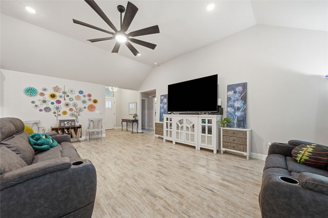 803 E Jacksonville Street, Broken Arrow, OK 74012
