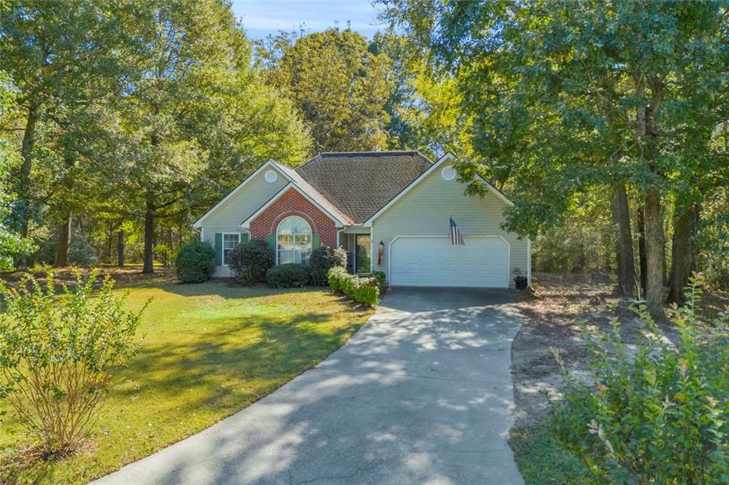 652 Magnolia Drive, Loganville, GA 30052