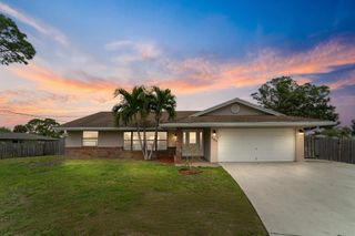 365 SW Eyerly Ave, Port St Lucie, FL 34983