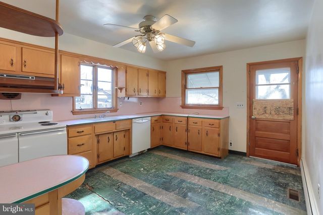 514 HOCKERSVILLE RD, Hershey, PA 17033