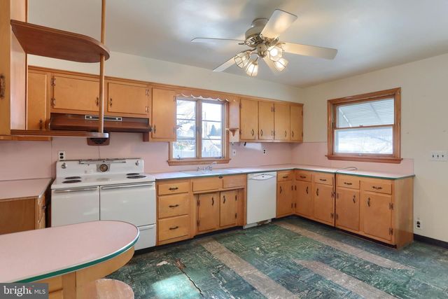 514 HOCKERSVILLE RD, Hershey, PA 17033