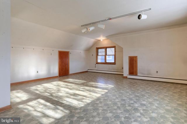 514 HOCKERSVILLE RD, Hershey, PA 17033