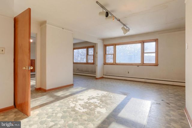 514 HOCKERSVILLE RD, Hershey, PA 17033