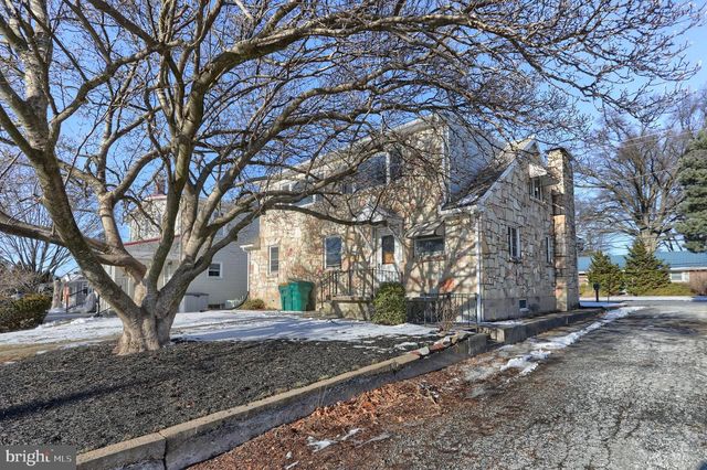 514 HOCKERSVILLE RD, Hershey, PA 17033