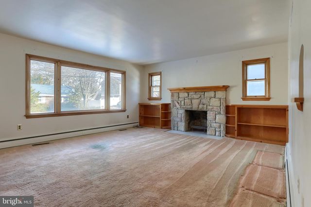 514 HOCKERSVILLE RD, Hershey, PA 17033