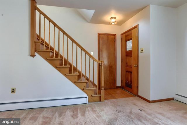 514 HOCKERSVILLE RD, Hershey, PA 17033