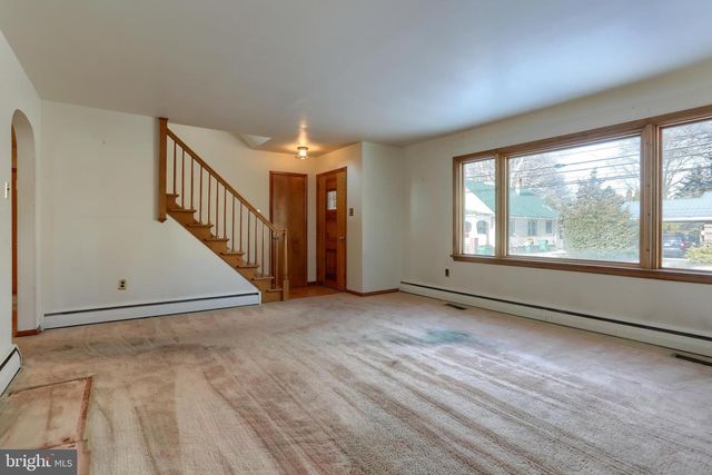 514 HOCKERSVILLE RD, Hershey, PA 17033