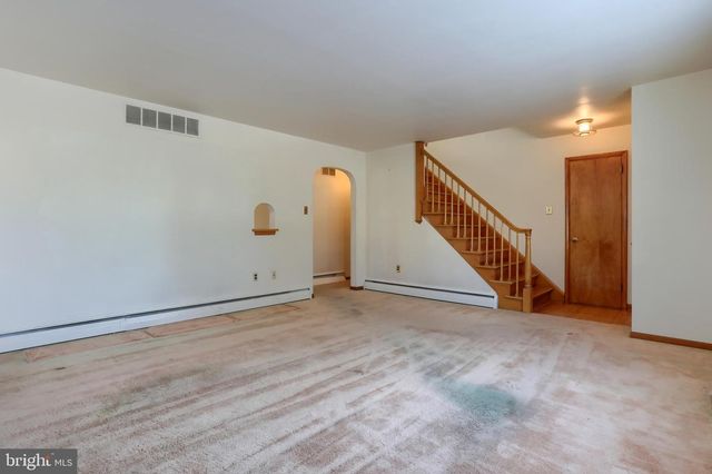 514 HOCKERSVILLE RD, Hershey, PA 17033