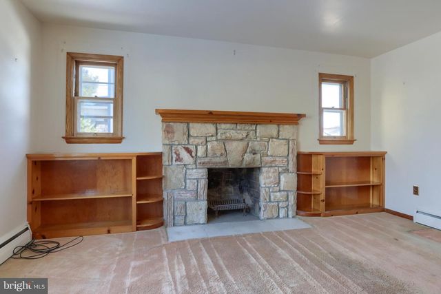 514 HOCKERSVILLE RD, Hershey, PA 17033