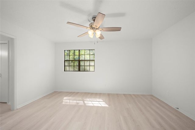 2103 Woodford Green Drive, Kingwood, TX 77339