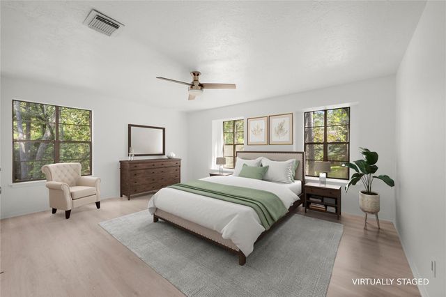 2103 Woodford Green Drive, Kingwood, TX 77339