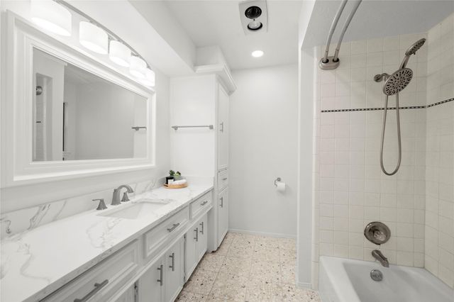 2103 Woodford Green Drive, Kingwood, TX 77339