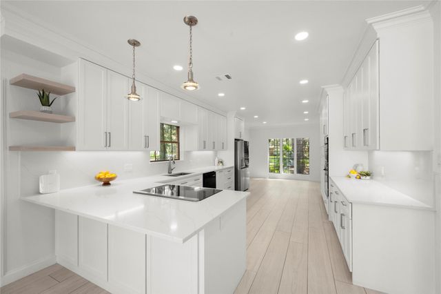 2103 Woodford Green Drive, Kingwood, TX 77339