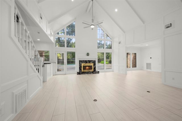 2103 Woodford Green Drive, Kingwood, TX 77339