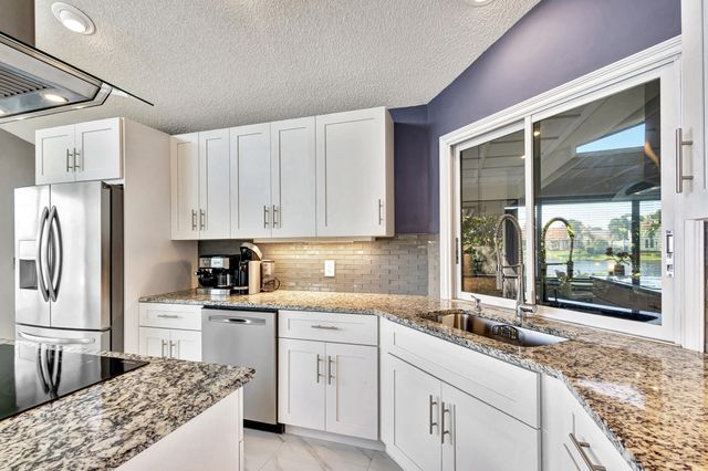 12870 La Rochelle Circle, Palm Beach Gardens, FL 33410