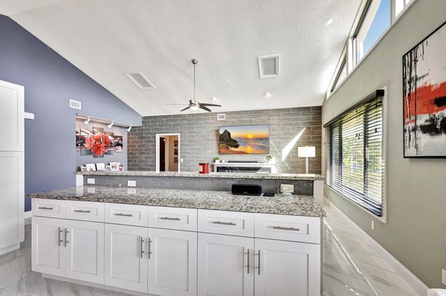 12870 La Rochelle Circle, Palm Beach Gardens, FL 33410