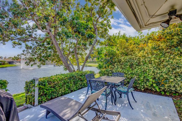 12870 La Rochelle Circle, Palm Beach Gardens, FL 33410