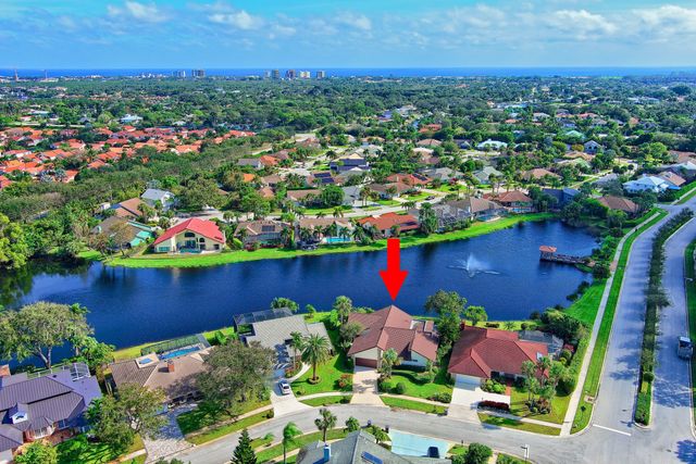 12870 La Rochelle Circle, Palm Beach Gardens, FL 33410