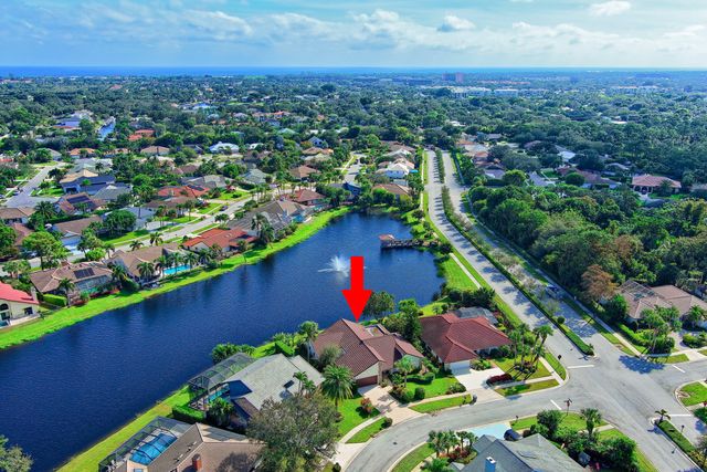12870 La Rochelle Circle, Palm Beach Gardens, FL 33410