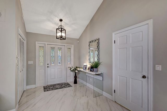 12870 La Rochelle Circle, Palm Beach Gardens, FL 33410