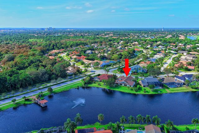 12870 La Rochelle Circle, Palm Beach Gardens, FL 33410