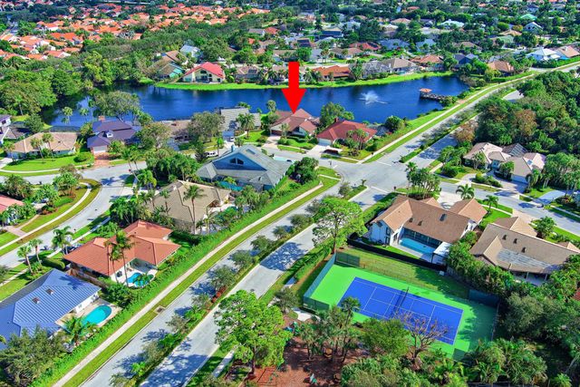 12870 La Rochelle Circle, Palm Beach Gardens, FL 33410