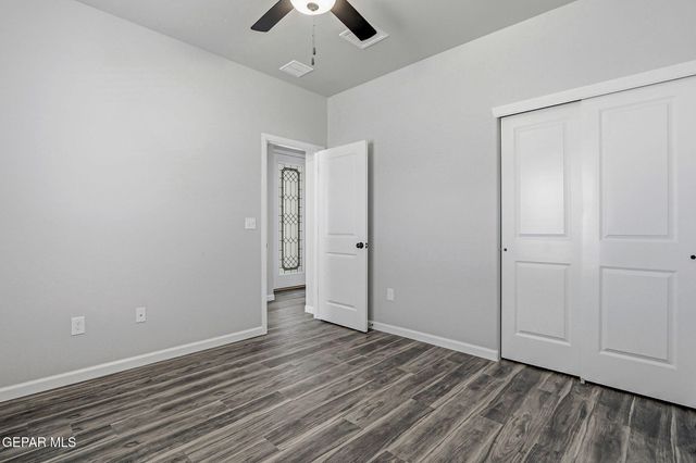 6070 ZINC HILL Street, Santa Teresa, NM 88008