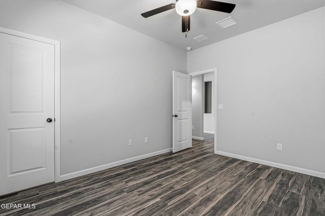 6070 ZINC HILL Street, Santa Teresa, NM 88008