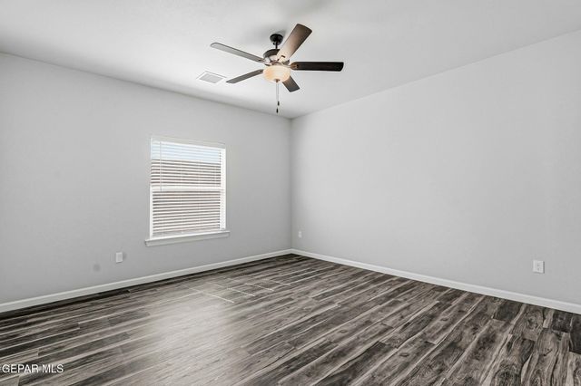 6070 ZINC HILL Street, Santa Teresa, NM 88008