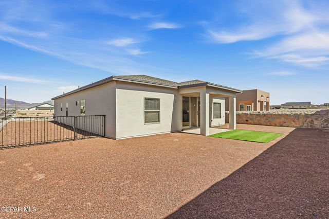 6070 ZINC HILL Street, Santa Teresa, NM 88008