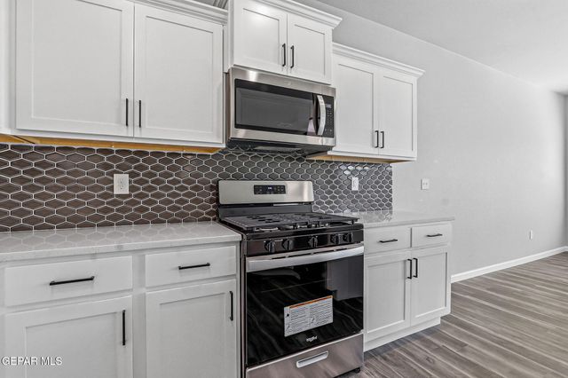 6070 ZINC HILL Street, Santa Teresa, NM 88008