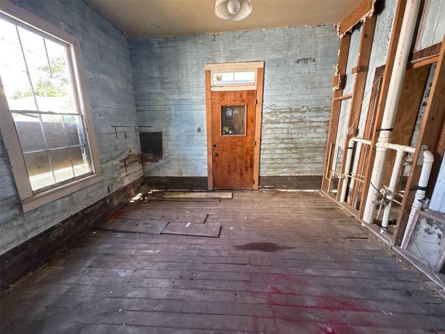 1220 34th Street, Galveston, TX 77550