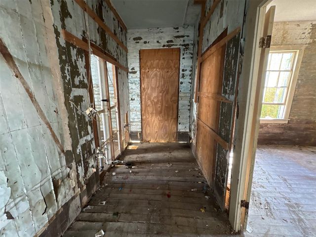 1220 34th Street, Galveston, TX 77550