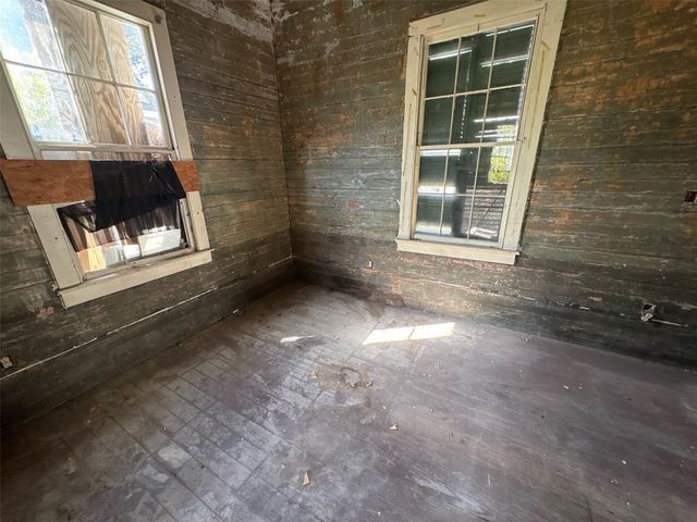 1220 34th Street, Galveston, TX 77550