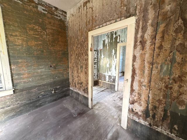 1220 34th Street, Galveston, TX 77550