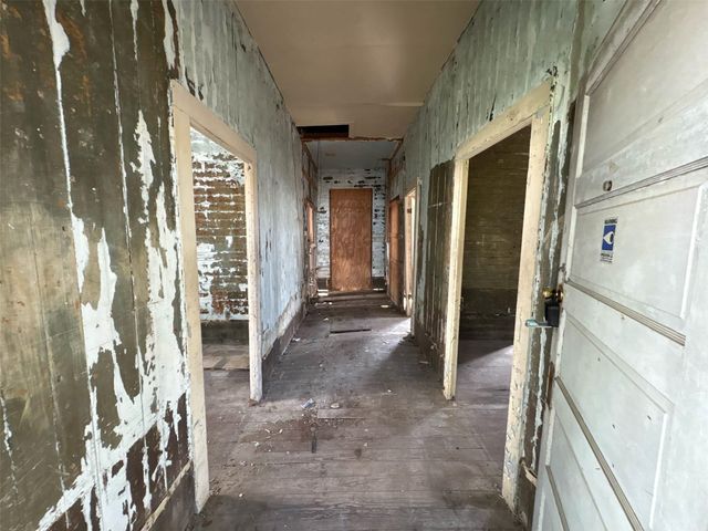 1220 34th Street, Galveston, TX 77550