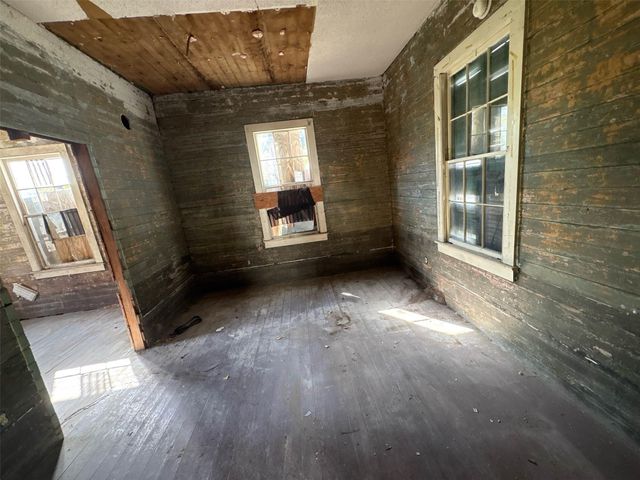 1220 34th Street, Galveston, TX 77550