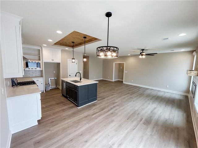 11800 E 231st Street, Peculiar, MO 64078