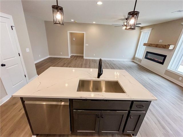 11800 E 231st Street, Peculiar, MO 64078