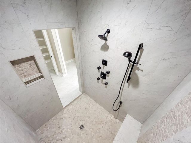 11800 E 231st Street, Peculiar, MO 64078