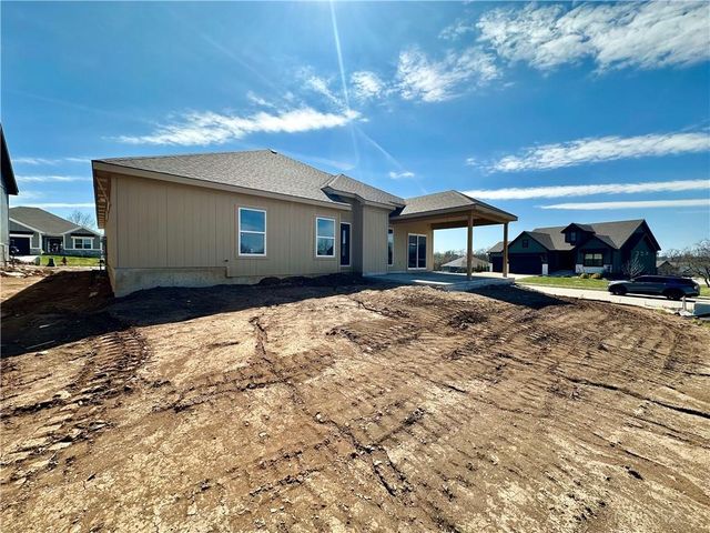 11800 E 231st Street, Peculiar, MO 64078