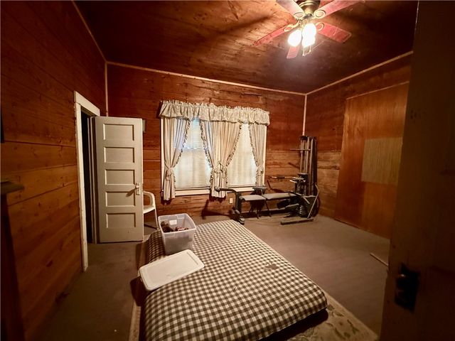 719 W Kleberg Ave, Kingsville, TX 78363