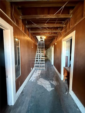 719 W Kleberg Ave, Kingsville, TX 78363