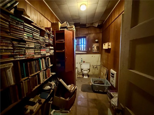 719 W Kleberg Ave, Kingsville, TX 78363