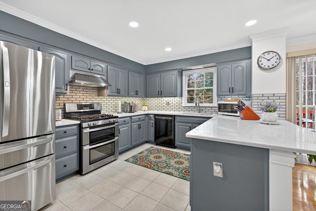 222 Mossy Place, Alpharetta, GA 30005