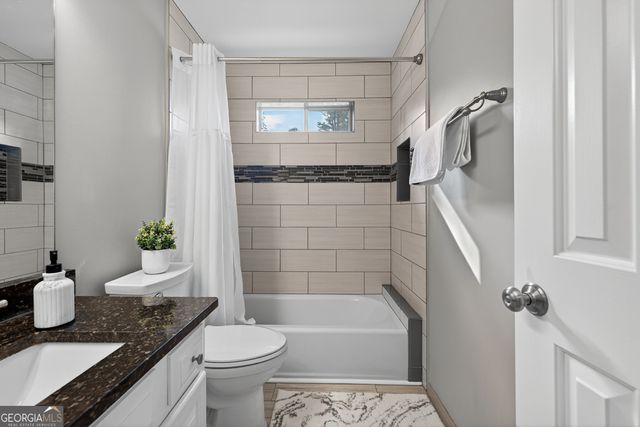 222 Mossy Place, Alpharetta, GA 30005