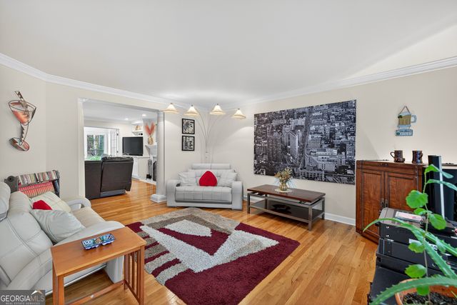 222 Mossy Place, Alpharetta, GA 30005